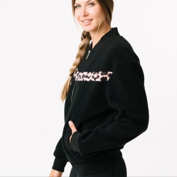 ZYIA Black Leopard Flying V Fleece Jacket Sherpa Teddy Bomber - Picture 3 of 14